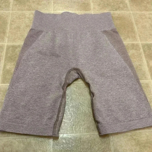 Gymshark - Picture 1 of 3